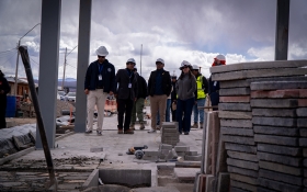 Enmarcado en una visita protocolar, visita inspectiva a obras y una mesa de trabajo el encuentro se realizó con el alcalde de la Comuna y su equipo de trabajo
