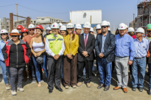 Vecinos de Mejillones visitan obras de viviendas