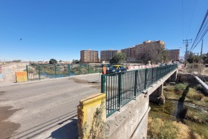 La medida responde a las obras de reparación del puente como parte de la ejecución del Plan de Conservación de Vías Urbanas en la capital de la Provincia de El Loa.